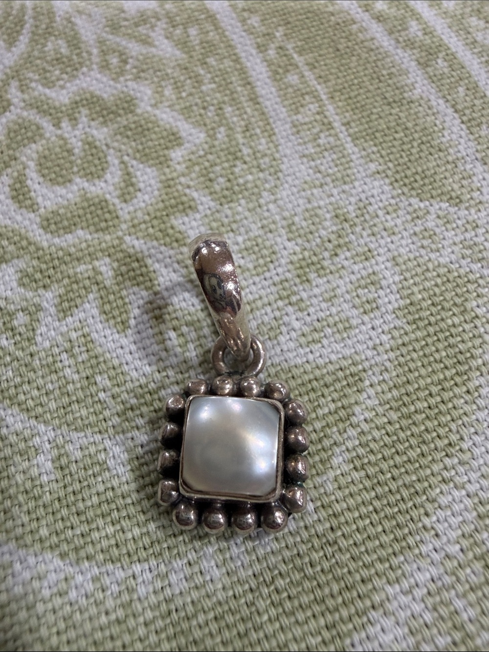 Silpada 925 sterling silver and pearl frame necklace pendant